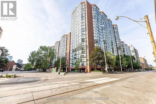 215 - 705 KING STR. 215 STREET W  Toronto, ON M5V 2W8
