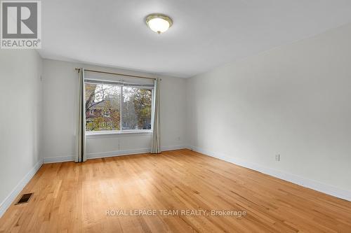 1104 Apolydor Avenue, Ottawa, ON - Indoor Photo Showing Other Room