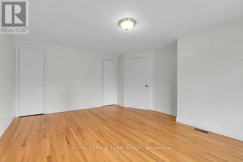 1104 Apolydor Avenue, Ottawa, ON - Indoor Photo Showing Other Room