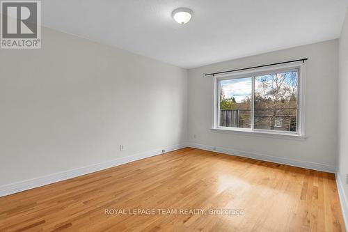 1104 Apolydor Avenue, Ottawa, ON - Indoor Photo Showing Other Room