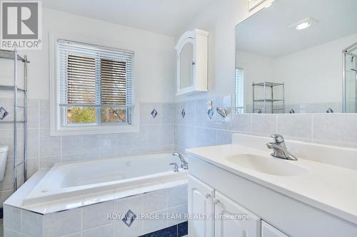 1104 Apolydor Avenue, Ottawa, ON - Indoor Photo Showing Bathroom