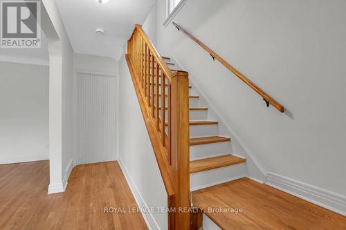 1104 Apolydor Avenue, Ottawa, ON - Indoor Photo Showing Other Room