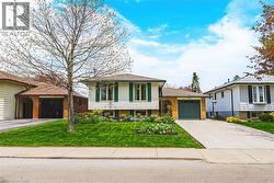 104 GARDINER Drive  Hamilton, ON L9C 5W8