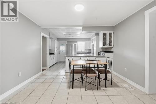 Light gray wall finishes throughout with white trim - 2934 Baker Road, Niagara Falls, ON - Indoor