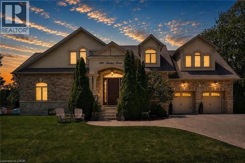 390 SEATON Drive  Oakville, ON L6L 3Y2