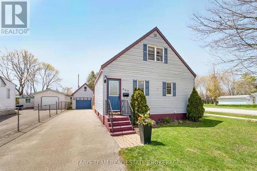 407 BAYVIEW PARKWAY  Orillia, ON L3V 3Y6