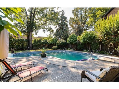 379 Elmgrove Drive, Lakeshore, ON 