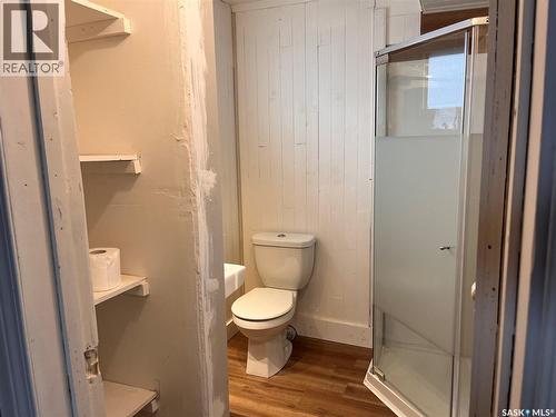 701 I Avenue N, Saskatoon, SK - Indoor Photo Showing Bathroom