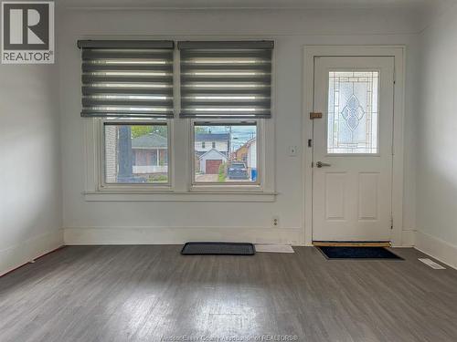 1842 Drouillard, Windsor, ON - Indoor Photo Showing Other Room