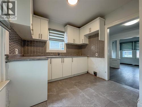 1842 Drouillard, Windsor, ON - Indoor Photo Showing Kitchen