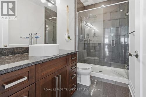 Upper: 3-Piece Bathroom - 1403 - 240 Villagewalk Boulevard, London North (North R), ON - Indoor Photo Showing Bathroom