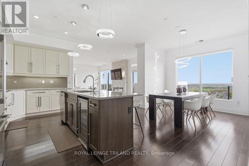 Upper: Bright and Airy Kitchen - 1403 - 240 Villagewalk Boulevard, London North (North R), ON - Indoor