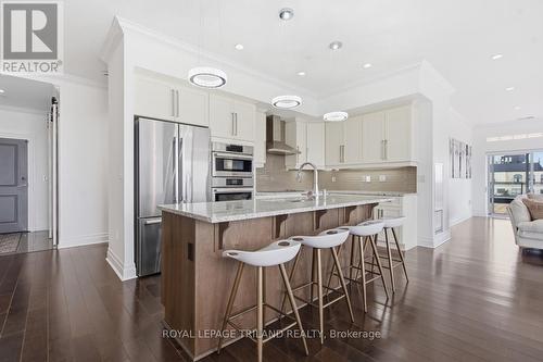 1403 - 240 Villagewalk Boulevard, London North (North R), ON - Indoor Photo Showing Kitchen With Upgraded Kitchen