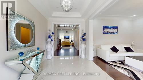 95 Sarracini Crescent, Vaughan, ON - Indoor Photo Showing Other Room