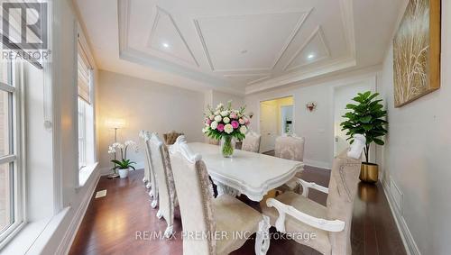 95 Sarracini Crescent, Vaughan, ON - Indoor Photo Showing Dining Room