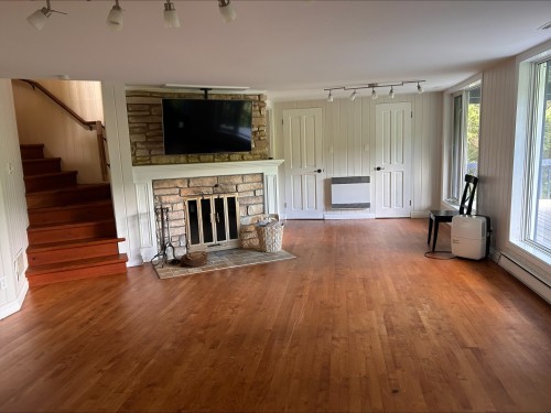Family Room - 220 Ch. Du Lac-Duhamel, Mont-Tremblant, QC - Indoor Photo Showing Other Room With Fireplace