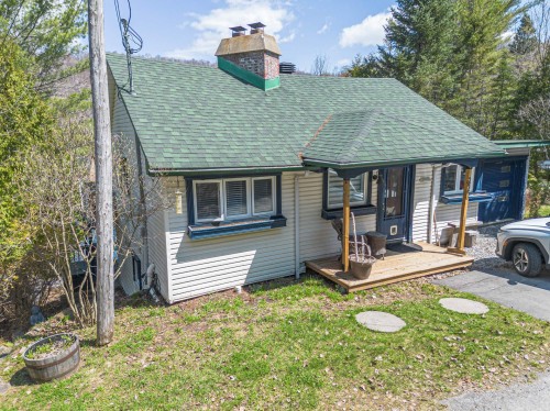 Front of Structure - 220 Ch. Du Lac-Duhamel, Mont-Tremblant, QC - Outdoor