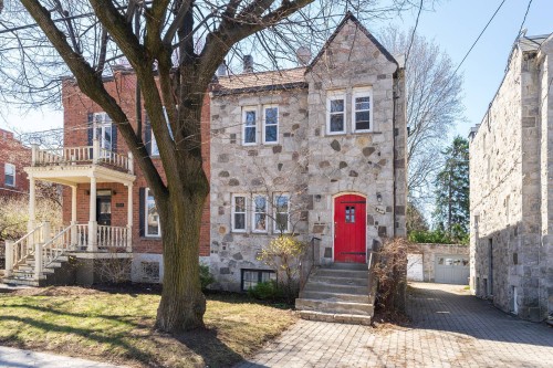 4548 Av. de Mayfair  Montréal (Côte-Des-Neiges/Notre-Dame-De-Grâce), QC H4B 2E5