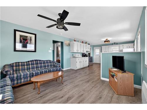 17 North Bayview Rd, Baie-Sainte-Anne, NB 