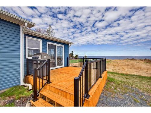 17 North Bayview Rd, Baie-Sainte-Anne, NB 