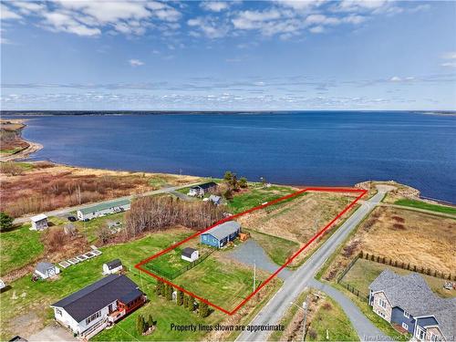17 North Bayview Rd, Baie-Sainte-Anne, NB 