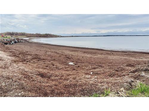 17 North Bayview Rd, Baie-Sainte-Anne, NB 