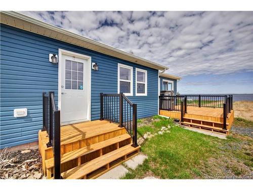 17 North Bayview Rd, Baie-Sainte-Anne, NB 
