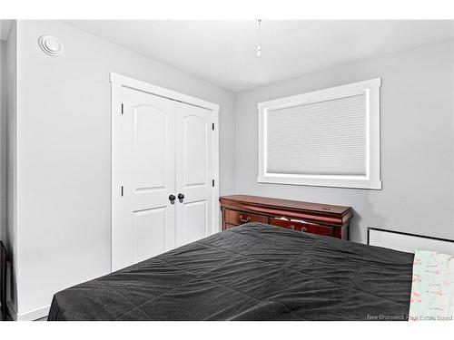 210 Mcneill Ave, Fredericton, NB 