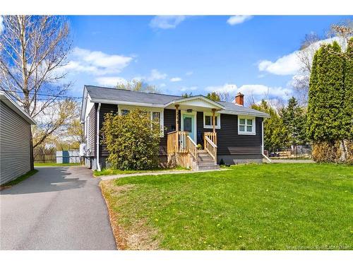 210 Mcneill Ave, Fredericton, NB 
