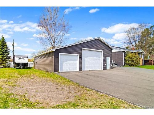 210 Mcneill Ave, Fredericton, NB 