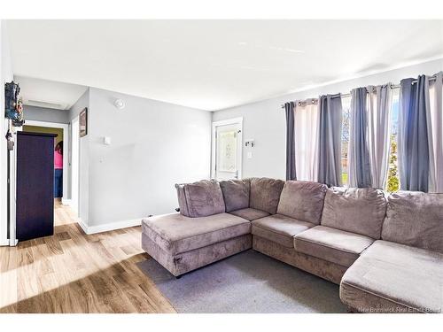 210 Mcneill Ave, Fredericton, NB 