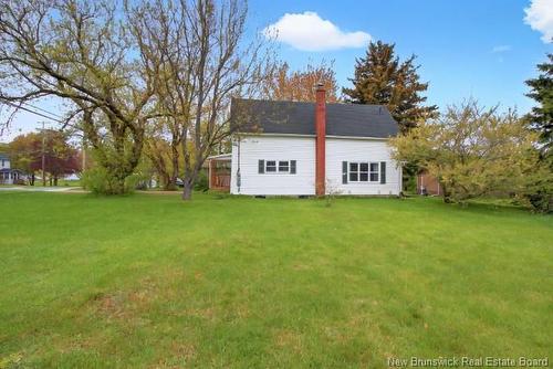 745 Amirault St, Dieppe, NB 