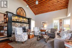 Showpiece fireplace with wood insert - 