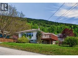 902 Gore Street Nelson, BC V1L 5C9