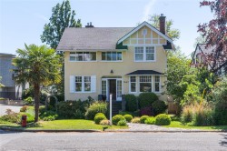 2663 Orchard Ave Oak Bay, BC V8S 3B4
