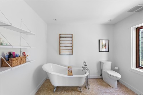 3191 Mutter Rd, Mill Bay, BC 