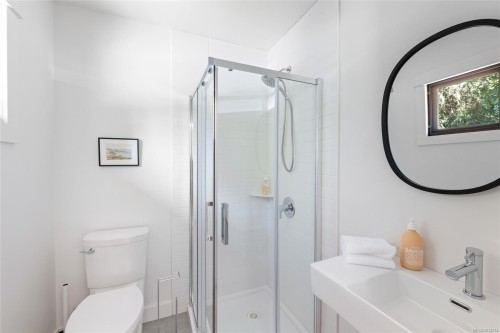 3191 Mutter Rd, Mill Bay, BC 