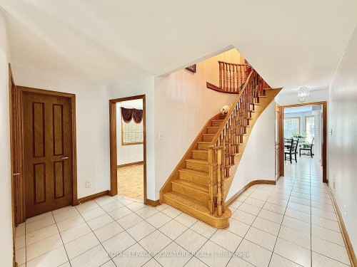 132 Glenn Hawthorne Boulevard, Mississauga, ON - Indoor Photo Showing Other Room