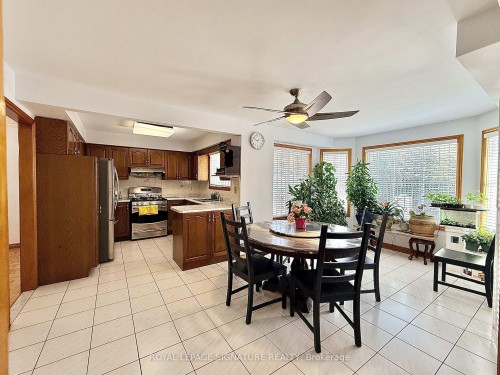 132 Glenn Hawthorne Boulevard, Mississauga, ON - Indoor Photo Showing Dining Room