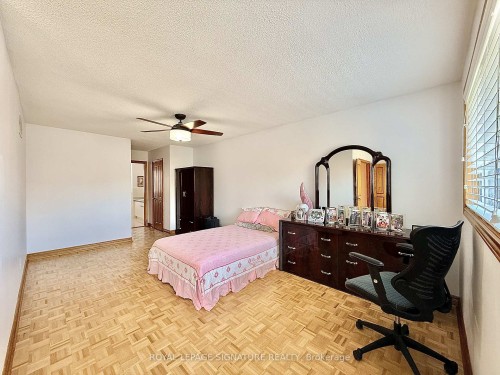 132 Glenn Hawthorne Boulevard, Mississauga, ON - Indoor Photo Showing Bedroom