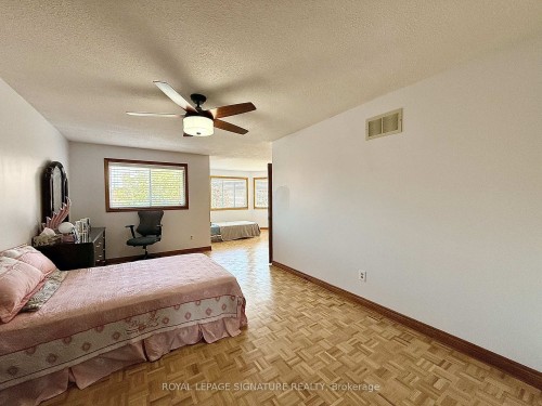 132 Glenn Hawthorne Boulevard, Mississauga, ON - Indoor Photo Showing Bedroom