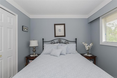 2821 Ortona Rd, Duncan, BC 