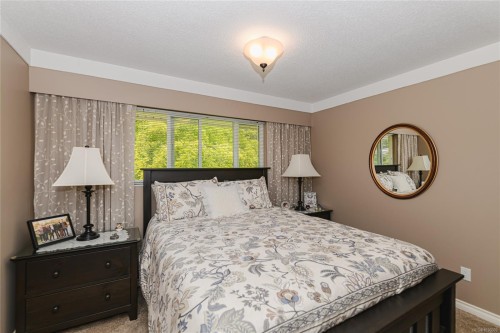 2821 Ortona Rd, Duncan, BC 