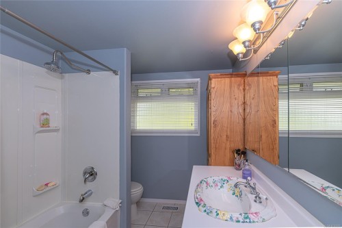 2821 Ortona Rd, Duncan, BC 