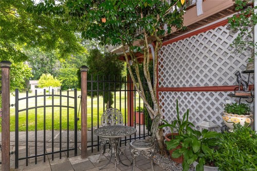 2821 Ortona Rd, Duncan, BC 