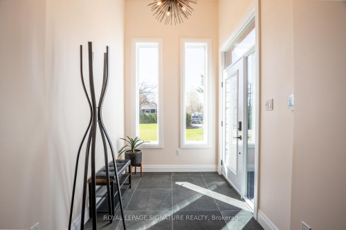 34 Champlain Crescent, Oro-Medonte, ON - Indoor Photo Showing Other Room