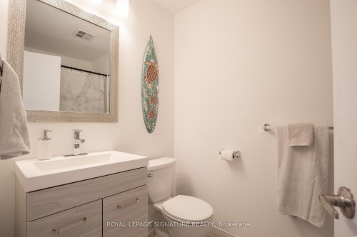 34 Champlain Crescent, Oro-Medonte, ON - Indoor Photo Showing Bathroom