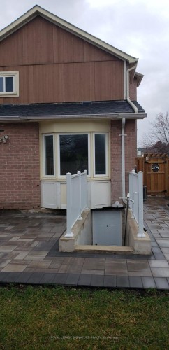7102 Salme Drive, Mississauga, ON - Outdoor