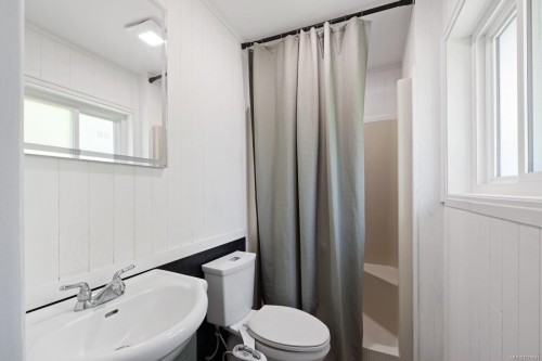 1435 Cherry Point Rd, Cowichan Bay, BC 