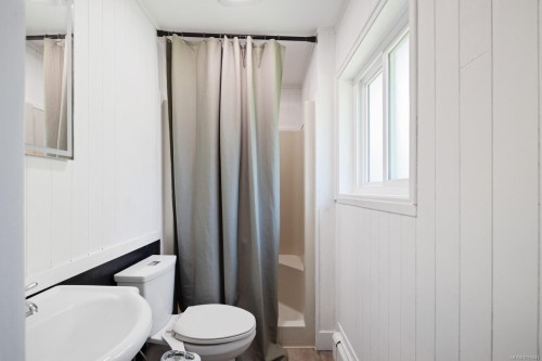 1435 Cherry Point Rd, Cowichan Bay, BC 